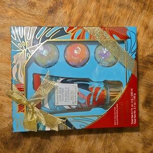Bath Products Gift Set